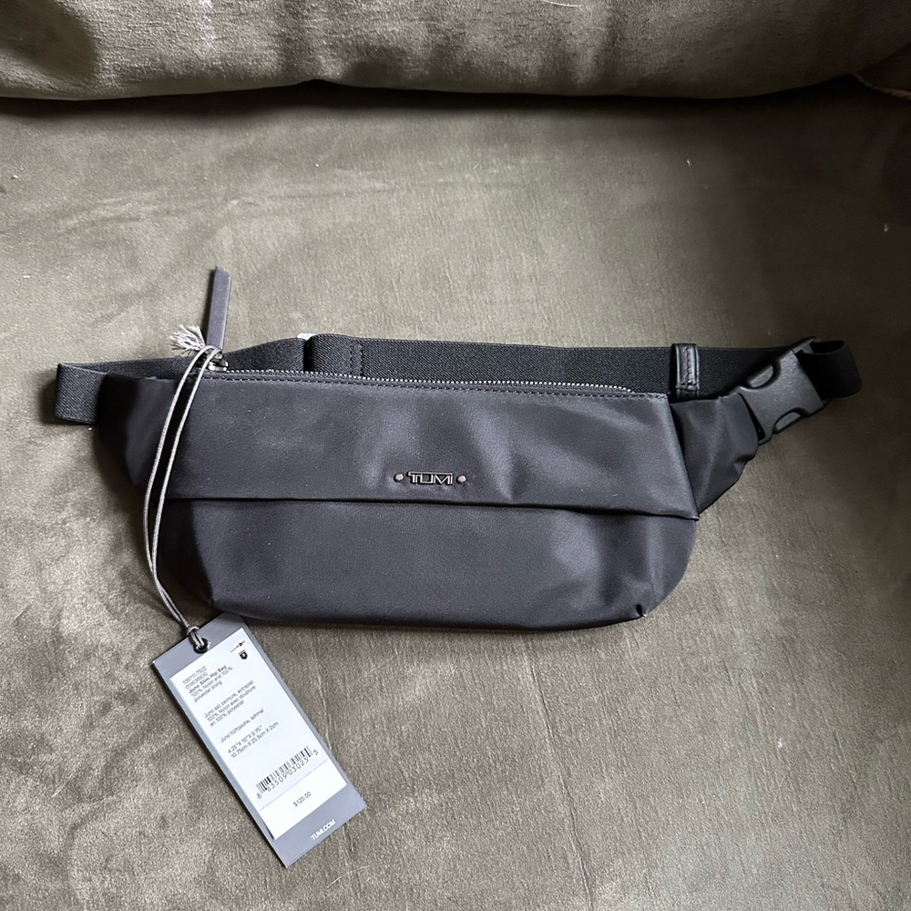 TUMI - Voyageur Juno Slim Hip Bag - Black Fanny Travel